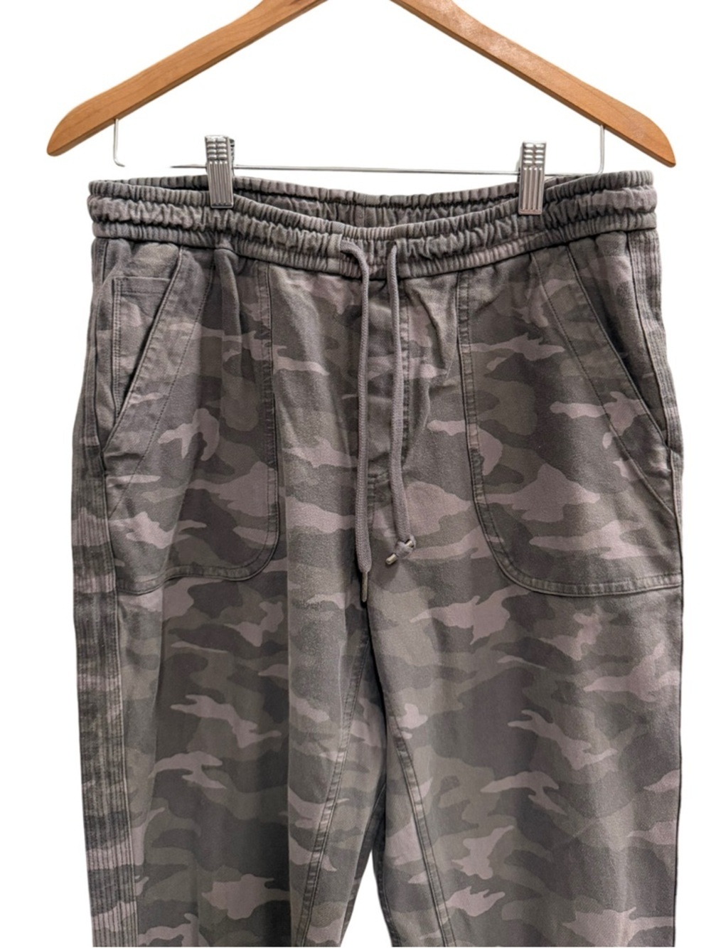 ATHLETA Camo Farallon Jogger Olive Green Size 12 - Picture 5 of 10